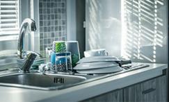 Посудомоечная машина в доме: роскошь или необходимость?